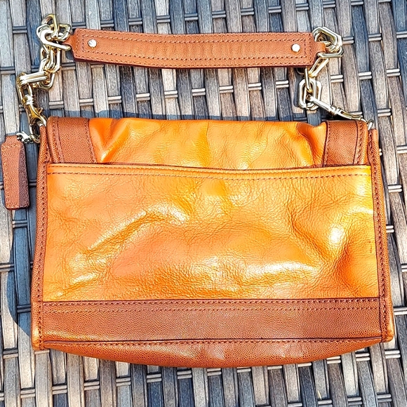 Cole Haan Shoulder bag. - Picture 5 of 12